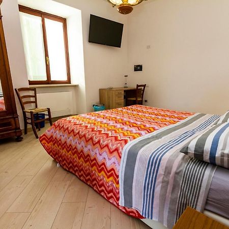 La Colomba B&B Castellaro  Luaran gambar