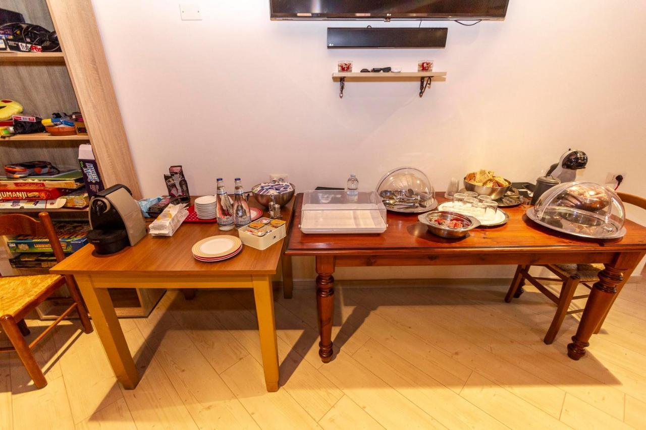 La Colomba B&B Castellaro  Luaran gambar